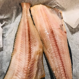 フライパン クッキングシートでほっけ焼き方 2尾 レシピ 作り方 By なりこかあちゃん 楽天レシピ フライパン クッキングシートでほっけ焼き方 2尾 レシピ 作り方 By なりこかあちゃん 楽天レシピ